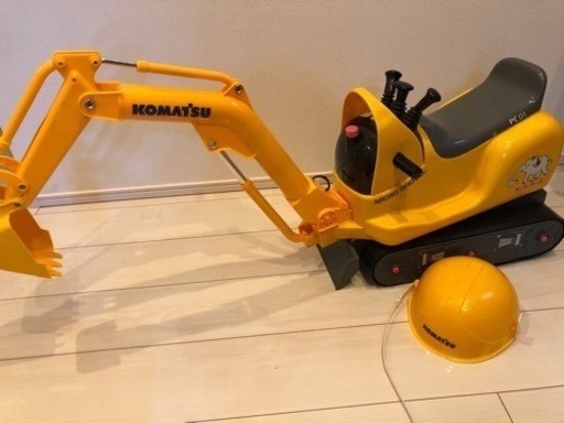 美品！コマツ　ショベルカー　子ども用玩具