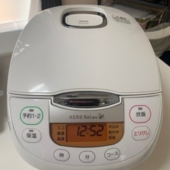 美品　ヤマダ電機　炊飯器　5合炊き