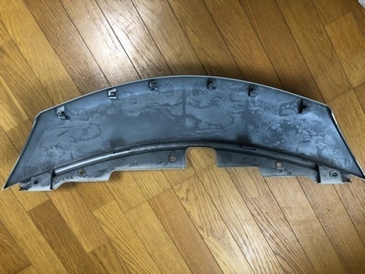 日産　ノート　E12 フロントアッパーグリル