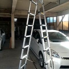 伸縮脚立の画像