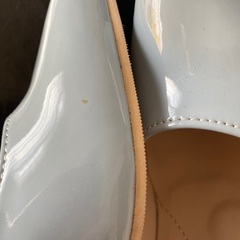 新品未使用　AZUL エナメルパンプス　Sの画像