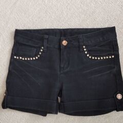 黒デニム　ショートパンツ