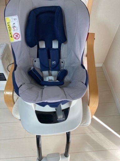 チャイルドシート　エールべべ　クルットNT2