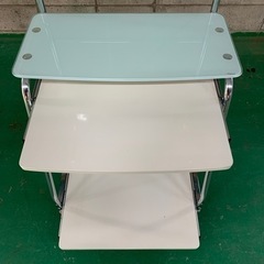 パソコンラックの画像