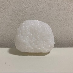 ●売り切れ●新品未使用 シュリンク付き 千と千尋の神隠し 予約特典 ハクのおにぎり フィギュア トランプの画像