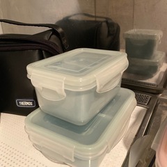 弁当用食器の画像
