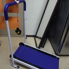 自走式ウォーカー（高齢者向け）