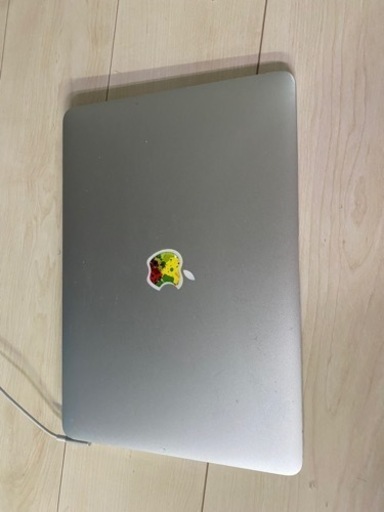 MacBook Air 充電器付いてます