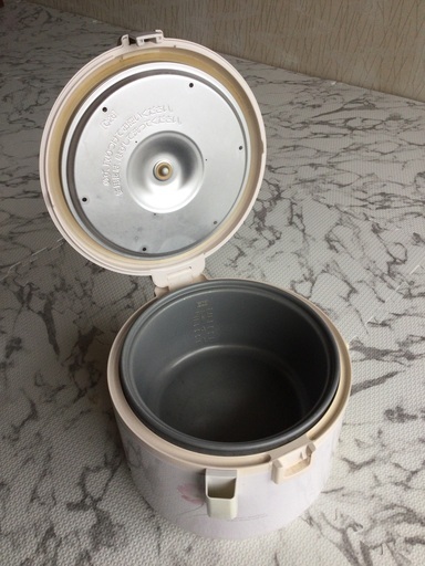 国内製　象印（ゾウジルシ）マイコン炊飯器