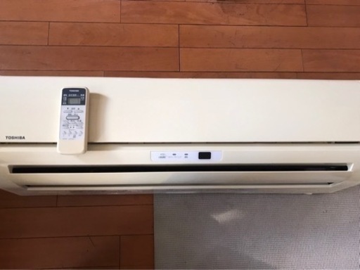 TOSHIBA☆14畳エアコン☆お話中