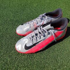 【新品】Nike サッカートレーニングシューズ 26.0cmの画像