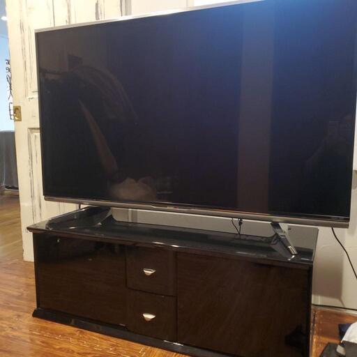 AQUOS60インチ液晶テレビ