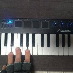 Alesis Vmini USB MIDI コントローラ 25キーの画像