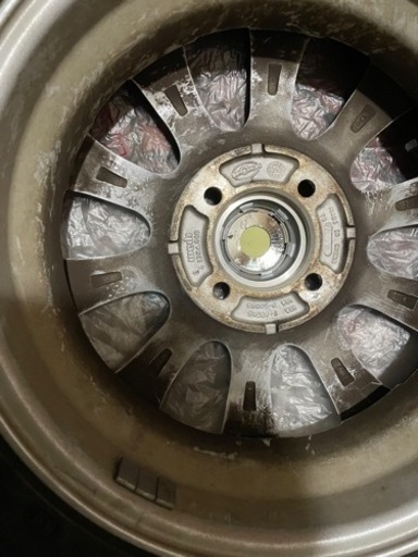 DUNLOP スタッドレスタイヤ　※只今交渉中
