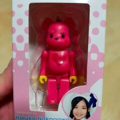 AKB48仲川遥香さんがデザインしたくまのフィギュア