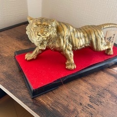 虎の置物  骨董品  早い方お安くします