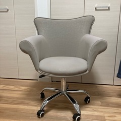 グレーのおしゃれチェア