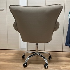 グレーのおしゃれチェアの画像