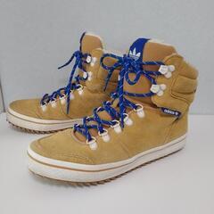 アディダス　スニーカー