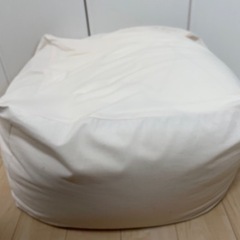 無印　体にフィットするソファ　生成り