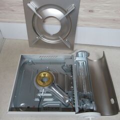 未使用美品　日本製　無印良品　カセットこんろ　型番：ＲＫ‐１　圧力感知安全装置　サイズ：幅３３×奥行３０．１×高さ８．７ｃｍの画像