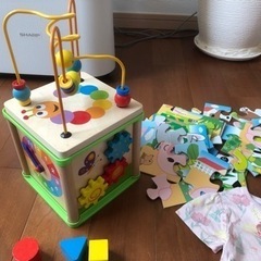 子供服、おもちゃ、パズルの画像