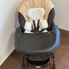 コンビ　ネムリラ オートスウィングベッドi ハイローチェア