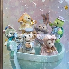ミッキーのぬいぐるみとディズニーのグッズ