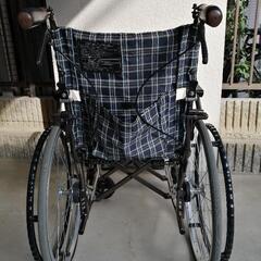 介護用車椅子の画像