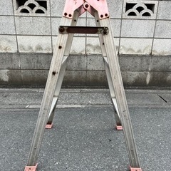 脚立の画像