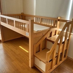 お子様用のベッドです