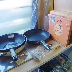 フライパン　各種　メーカー　サイズ　いろいろ　炒め鍋　オムフライ...