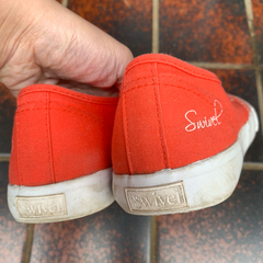 swivel スリッポン スニーカー ペイズリー柄の画像