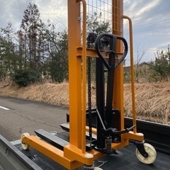 ハンドフォークリフト　ハンドリフターの画像