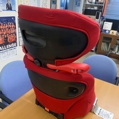 コンビ社製のクルマ用ジュニアシートの画像