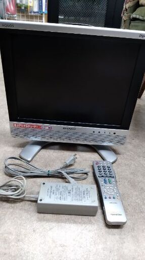 シャープ　液晶テレビ　15インチ　2007年製