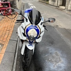 gsxr1000 k8 逆車　カスタム多数の画像