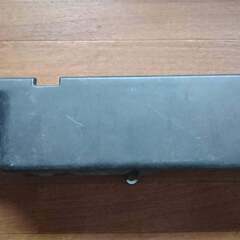 ハイエースバン 100系 テールランプ、ヒューズボックスカバー、フットレストのセットの画像