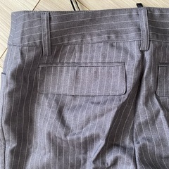 スーツ　パンツのみ　ミューズの画像