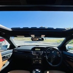 メルセデス・ベンツE350 2011年 走行5万km以下　極上のサンルーフ茶色革シートの画像