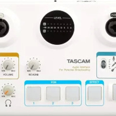 TASCAM(タスカム) 家庭用放送機器(USBオーディオインターフェース) MiNiSTUDIO CREATOR US-42Wの画像