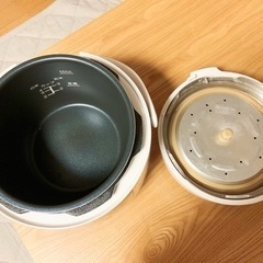 元値段8000円ぐらい　電気圧力鍋の画像