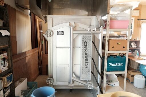 陶芸の大型電気釜 セラミカ(CERAMICA)の陶芸用電気炉