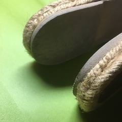 サンダル　つっかけ　青小花　リボン　皮　麻　リゾート風　レディースの画像