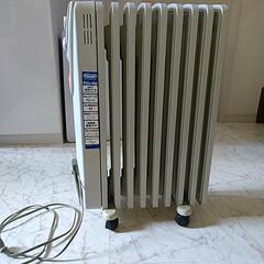 デロンギ　オイルヒーター　暖房器具