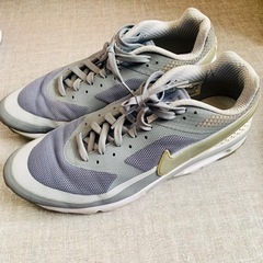 NIKE エアマックス　スニーカー