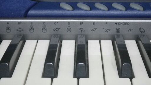 高性能 完動 美品 光ナビゲーションキーボード カシオ Casio LK65 電子ピアノ