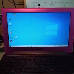 ASUS Zenbook Ci5 4GB M.2 SSD の画像
