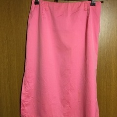 ベイクルーズ　ピンクのスカート