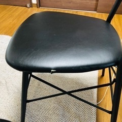 ヘリンボーン折り畳みダイニングテーブル+チェア2脚の画像